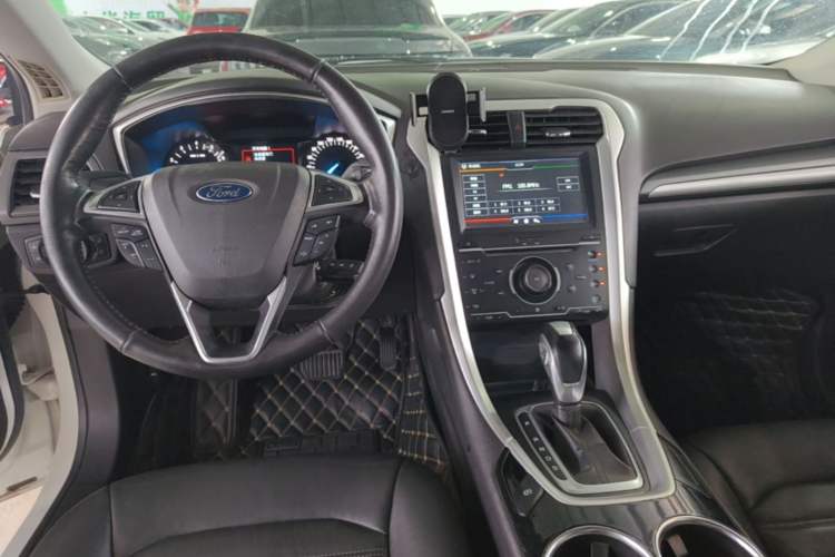 Used Ford Mondeo 2013 1.5L GTDi180 Fashion Edition Center Console