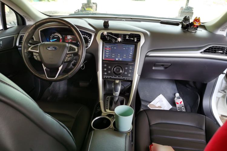 Used Ford Mondeo 2013 1.5L GTDi180 Fashion Edition Center Console