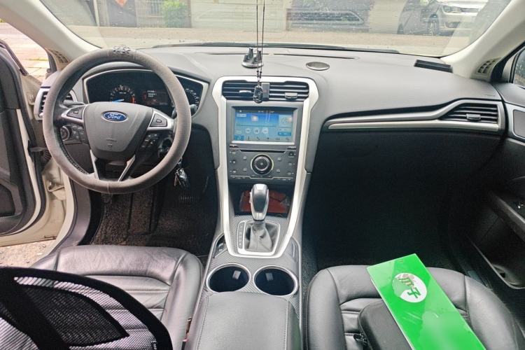 Used Ford Mondeo 2013 1.5L GTDi180 Fashion Edition Center Console