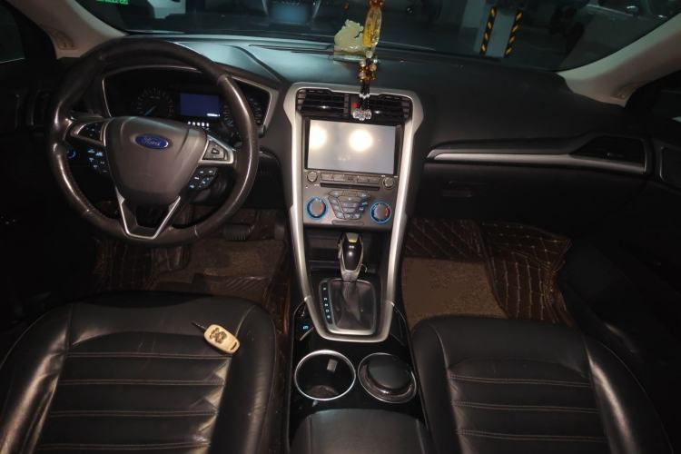 Used Ford Mondeo 2013 1.5L GTDi180 Fashion Edition Center Console