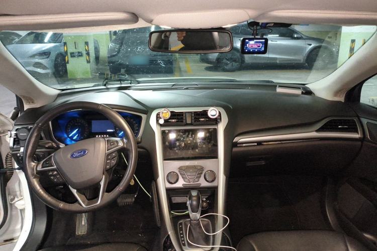 Used Ford Mondeo 2013 1.5L GTDi180 Fashion Edition Center Console