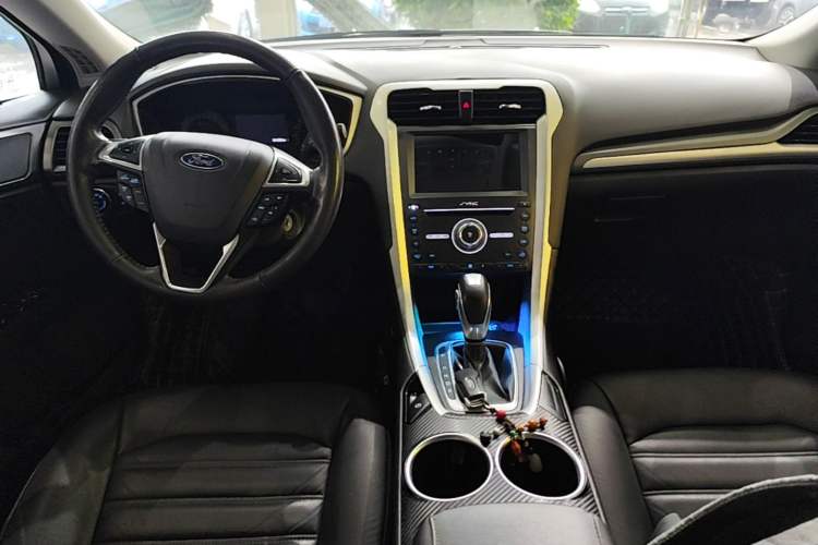 Used Ford Mondeo 2013 1.5L GTDi180 Fashion Edition Center Console
