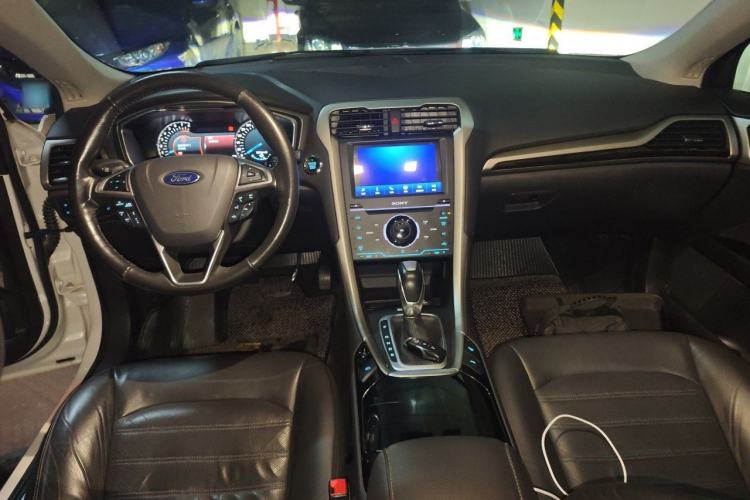 Used Ford Mondeo 2013 2.0L GTDi240 Flagship Edition Center Console
