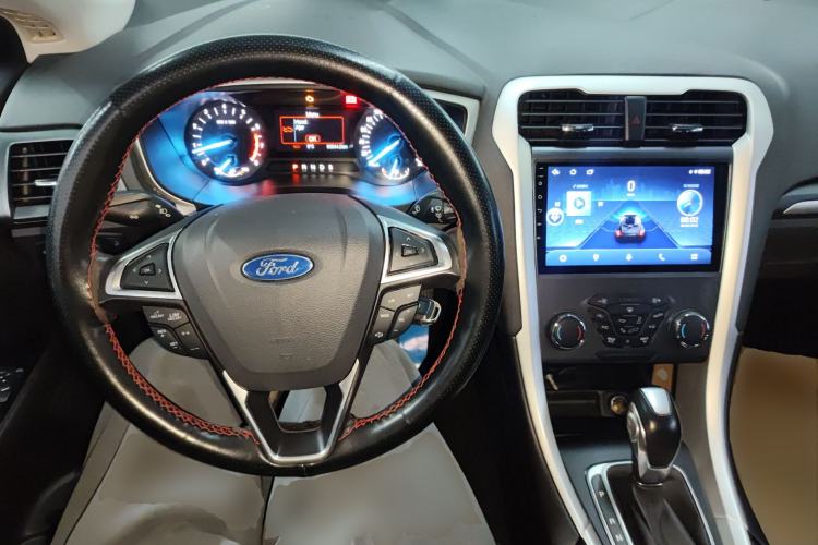 Used Ford Mondeo 2013 1.5L GTDi180 Fashion Edition Center Console
