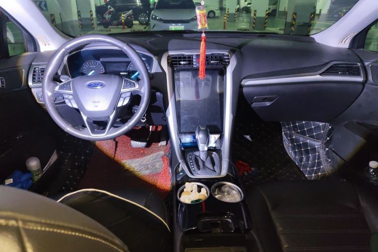 Used Ford Mondeo 2013 1.5L GTDi180 Fashion Edition Center Console