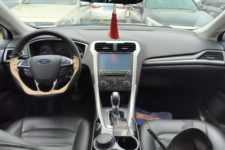 Used Ford Mondeo 2013 1.5L GTDi180 Fashion Edition Center Console