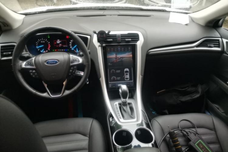 Used Ford Mondeo 2013 1.5L GTDi180 Fashion Edition Center Console