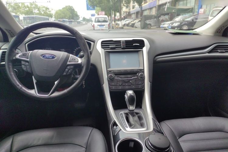 Used Ford Mondeo 2013 1.5L GTDi180 Fashion Edition Center Console