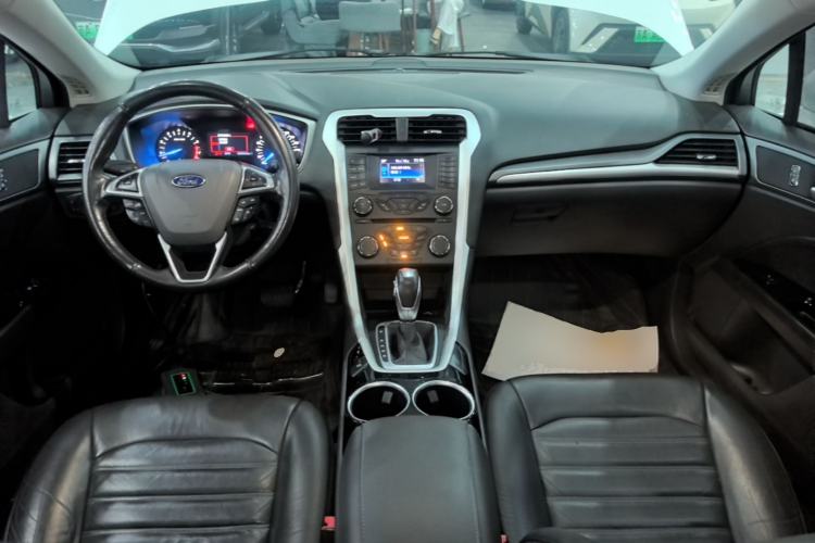 Used Ford Mondeo 2013 1.5L GTDi180 Fashion Edition Center Console