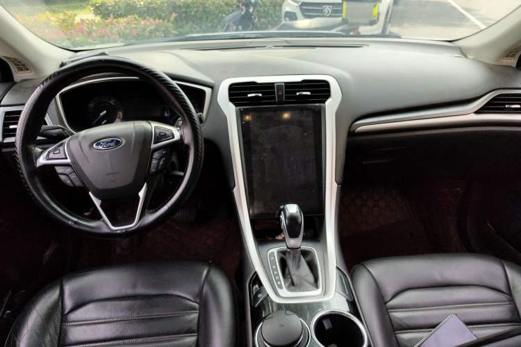Used Ford Mondeo 2013 1.5L GTDi180 Fashion Edition Center Console
