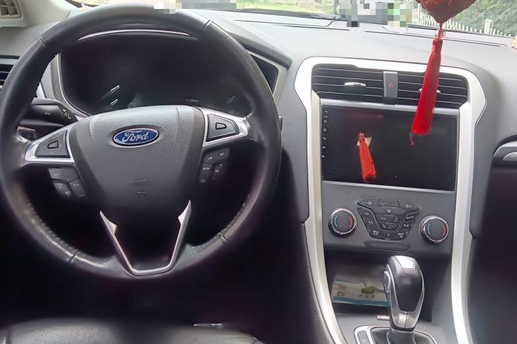 Used Ford Mondeo 2013 1.5L GTDi180 Fashion Edition Center Console