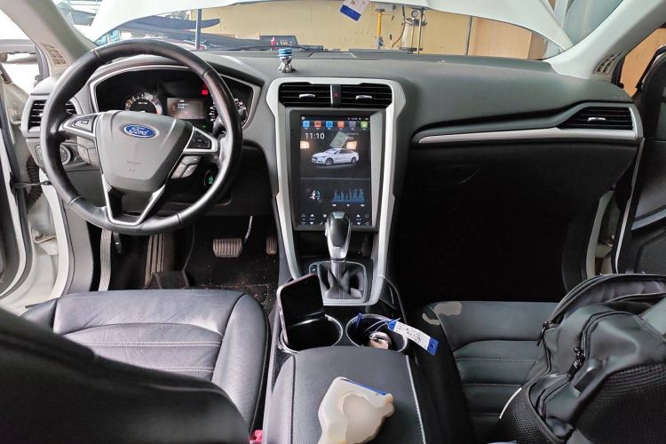 Used Ford Mondeo 2013 1.5L GTDi180 Fashion Edition Center Console