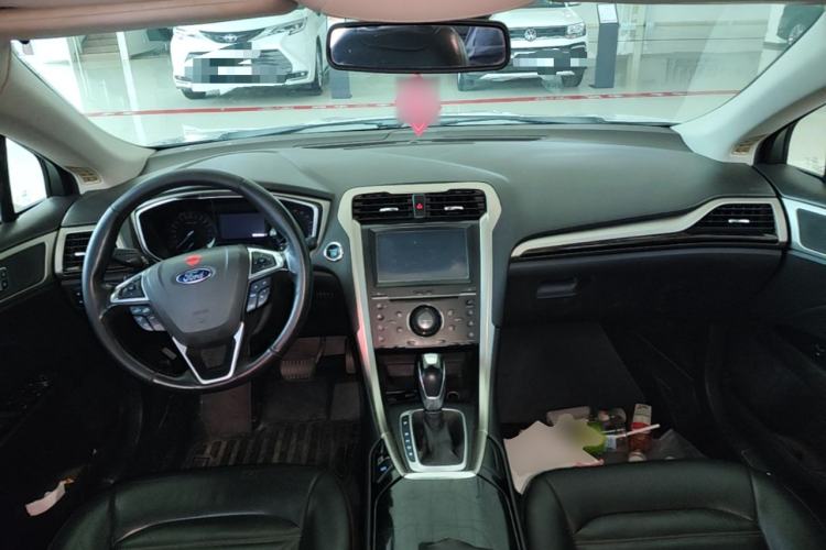 Used Ford Mondeo 2013 2.0L GTDi 200 Fashion Edition Center Console