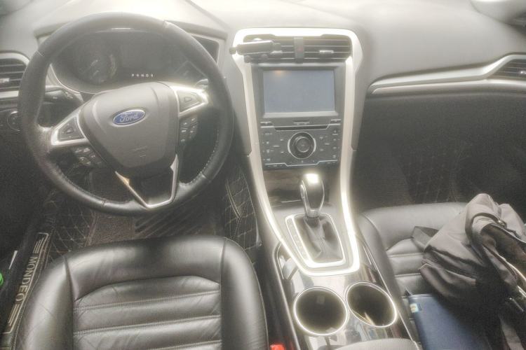 Used Ford Mondeo 2013 1.5L GTDi180 Fashion Edition Center Console