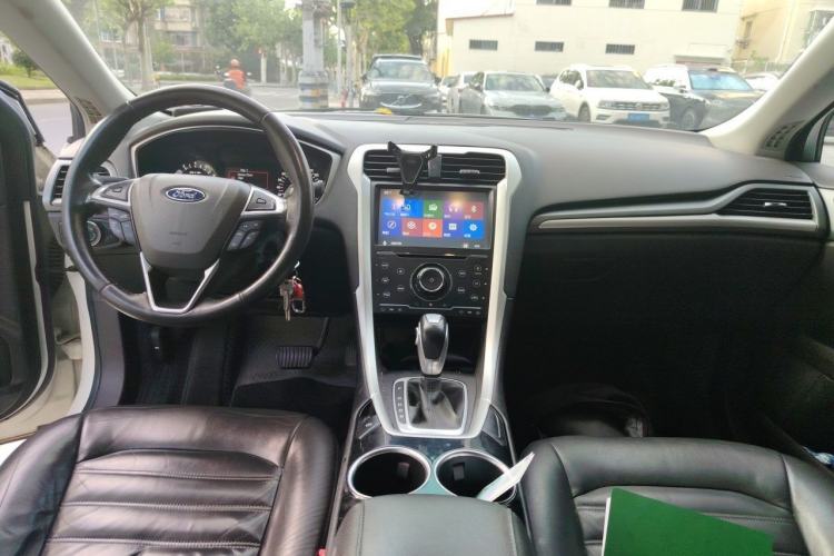 Used Ford Mondeo 2013 1.5L GTDi180 Fashion Edition Center Console