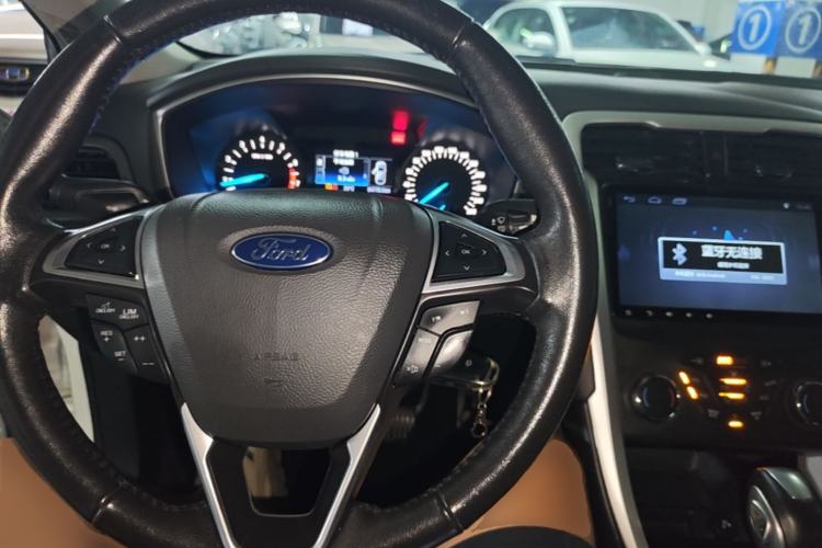 Used Ford Mondeo 2013 1.5L GTDi180 Fashion Edition Center Console