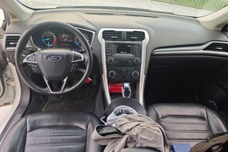 Used Ford Mondeo 2013 1.5L GTDi180 Fashion Edition Center Console