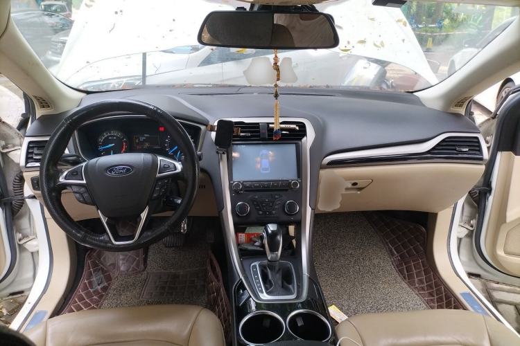 Used Ford Mondeo 2013 1.5L GTDi180 Fashion Edition Center Console