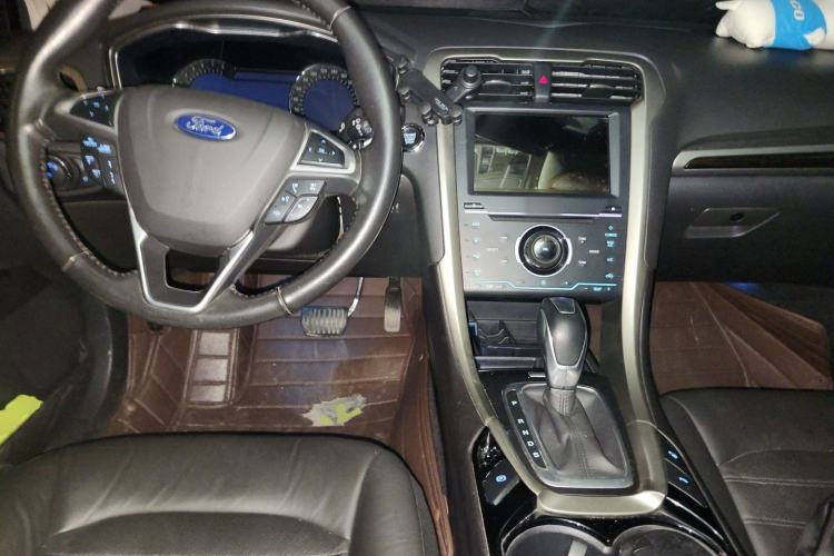 Used Ford Mondeo 2013 2.0L GTDi240 Flagship Edition Center Console