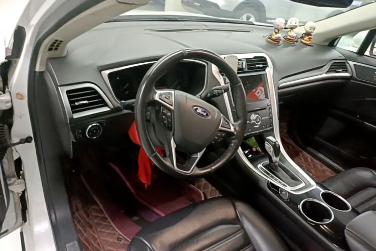 Used Ford Mondeo 2013 1.5L GTDi180 Fashion Edition Center Console