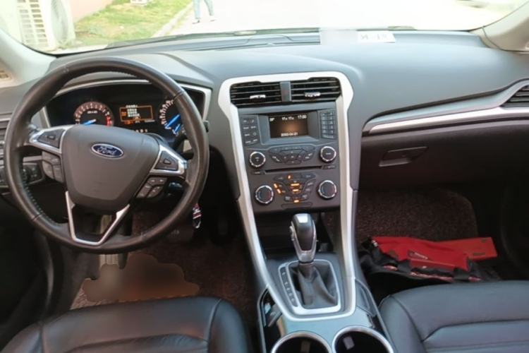 Used Ford Mondeo 2013 1.5L GTDi180 Fashion Edition Center Console