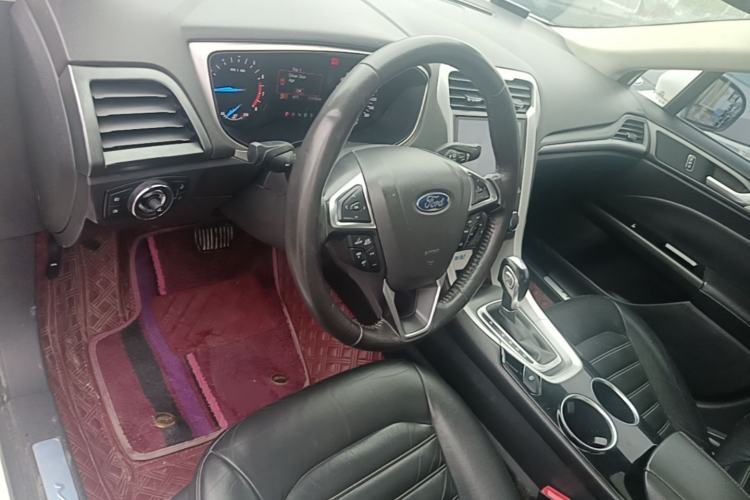 Used Ford Mondeo 2013 1.5L GTDi180 Fashion Edition Center Console
