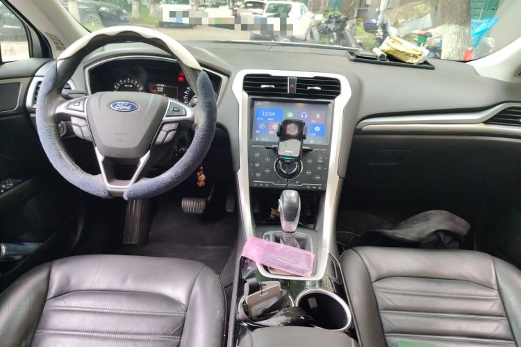 Used Ford Mondeo 2013 1.5L GTDi180 Fashion Edition Center Console