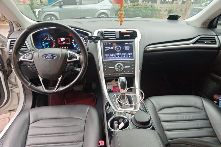 Used Ford Mondeo 2013 1.5L GTDi180 Fashion Edition Center Console