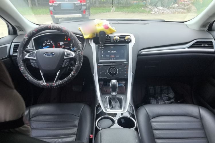 Used Ford Mondeo 2013 1.5L GTDi180 Fashion Edition Center Console
