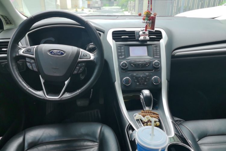 Used Ford Mondeo 2013 1.5L GTDi180 Fashion Edition Center Console