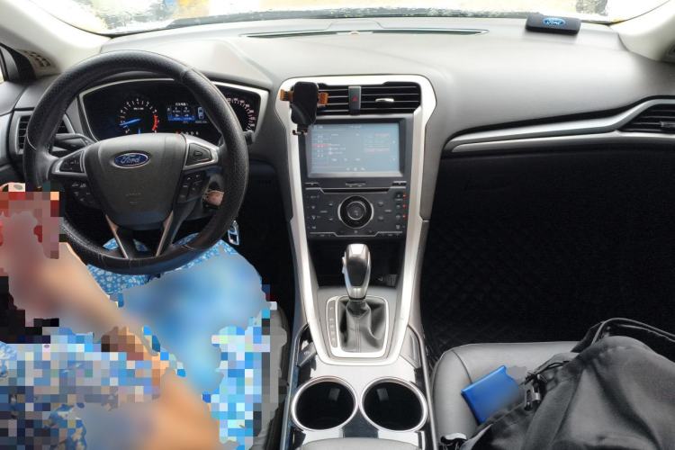 Used Ford Mondeo 2013 1.5L GTDi180 Fashion Edition Center Console