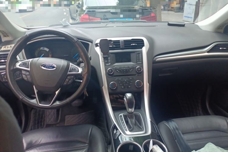 Used Ford Mondeo 2013 1.5L GTDi180 Fashion Edition Center Console