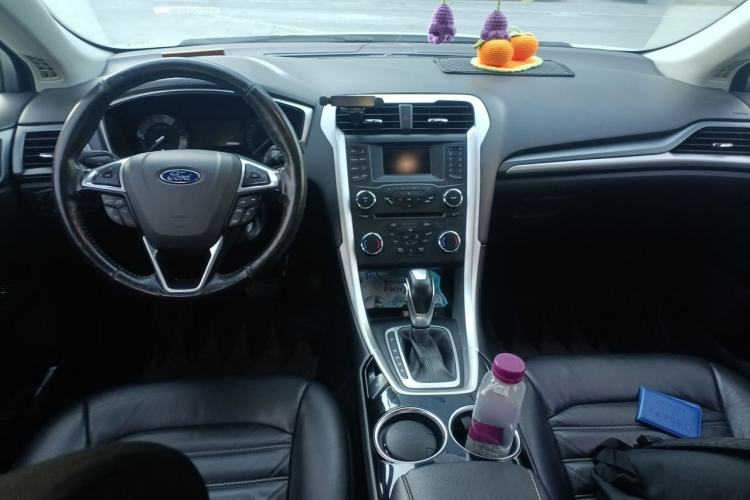 Used Ford Mondeo 2013 1.5L GTDi180 Fashion Edition Center Console