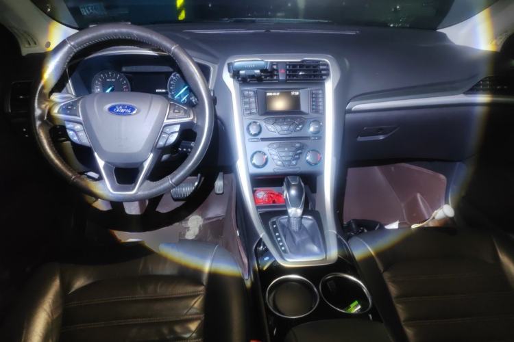 Used Ford Mondeo 2013 1.5L GTDi180 Fashion Edition Center Console