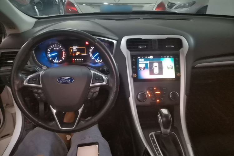 Used Ford Mondeo 2013 1.5L GTDi180 Fashion Edition Center Console