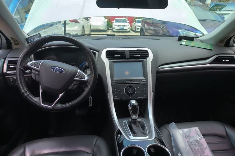 Used Ford Mondeo 2013 1.5L GTDi180 Fashion Edition Center Console