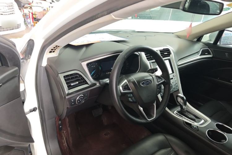 Used Ford Mondeo 2013 1.5L GTDi180 Fashion Edition Center Console