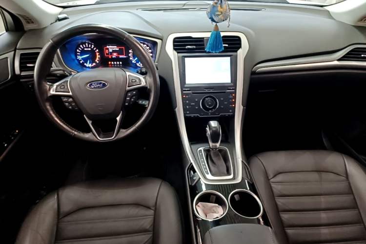 Used Ford Mondeo 2013 1.5L GTDi180 Fashion Edition Center Console