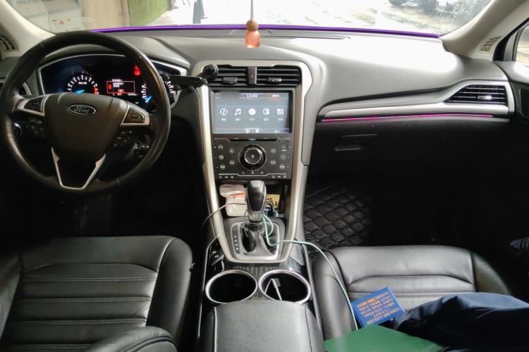 Used Ford Mondeo 2013 1.5L GTDi180 Fashion Edition Center Console