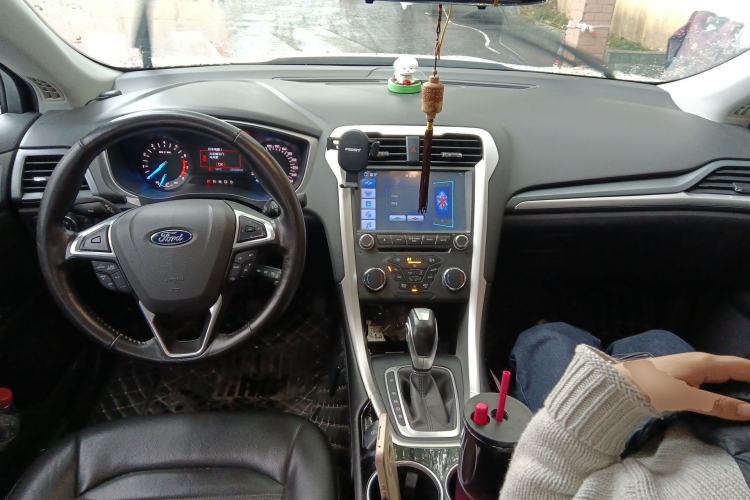Used Ford Mondeo 2013 1.5L GTDi180 Fashion Edition Center Console