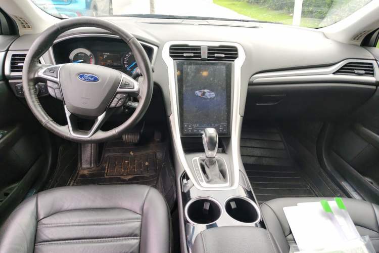 Used Ford Mondeo 2013 1.5L GTDi180 Fashion Edition Center Console