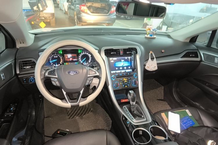 Used Ford Mondeo 2013 1.5L GTDi180 Fashion Edition Center Console