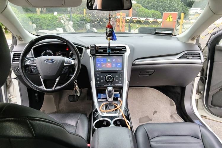Used Ford Mondeo 2013 1.5L GTDi180 Fashion Edition Center Console