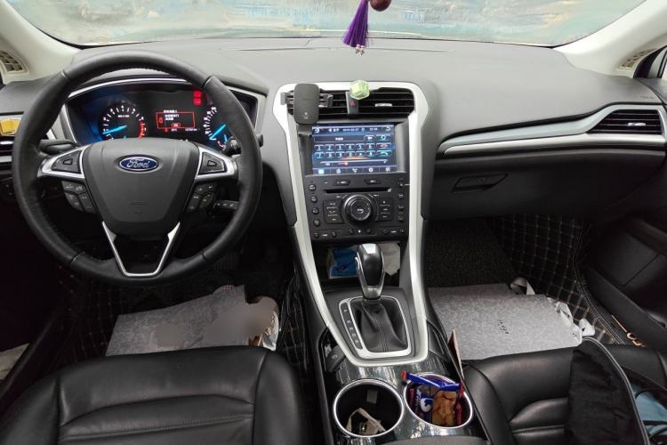 Used Ford Mondeo 2013 1.5L GTDi180 Fashion Edition Center Console