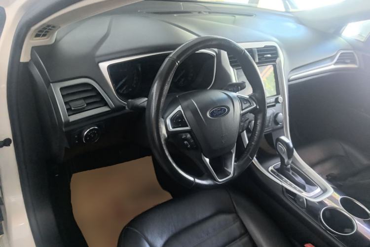 Used Ford Mondeo 2013 1.5L GTDi180 Fashion Edition Center Console