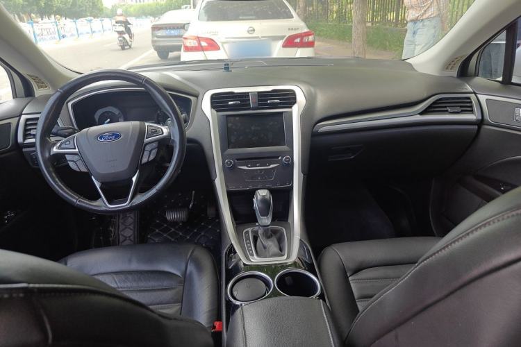 Used Ford Mondeo 2013 1.5L GTDi180 Fashion Edition Center Console