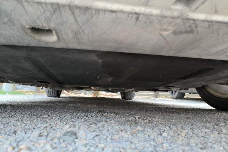 Used Ford Mondeo 2013 2.0L GTDi 200 Luxury Model Chassis Front