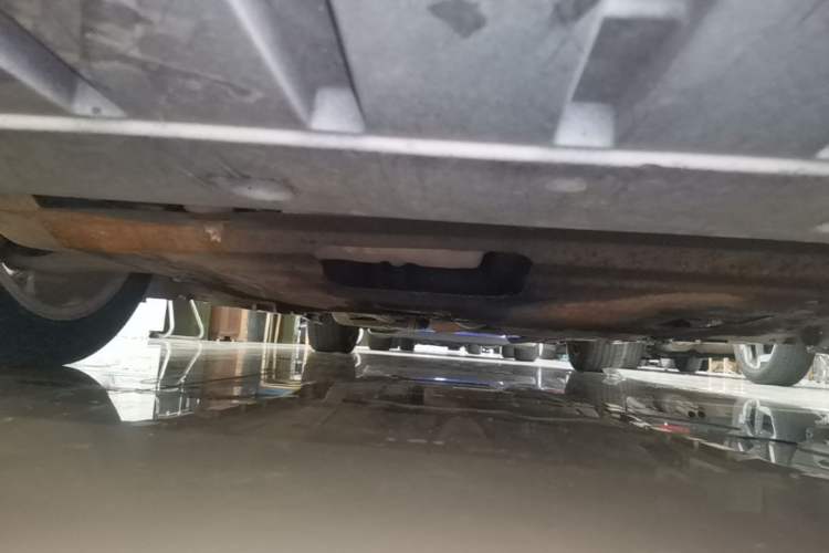 Used Ford Mondeo 2013 2.0L GTDi 200 Luxury Model Chassis Front