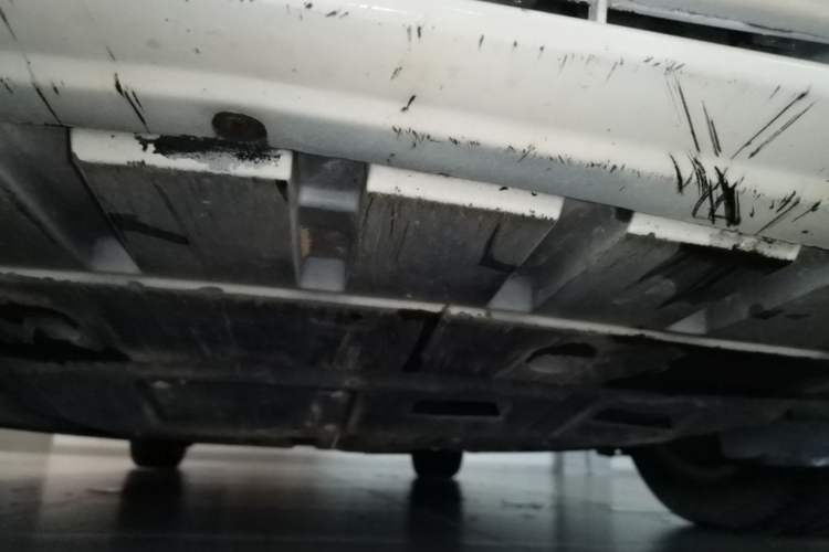 Used Ford Mondeo 2013 2.0L GTDi 200 Fashion Edition Chassis Front
