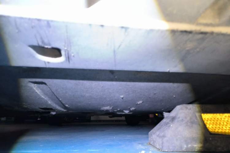 Used Ford Mondeo 2013 2.0L GTDi 200 Luxury Model Chassis Front